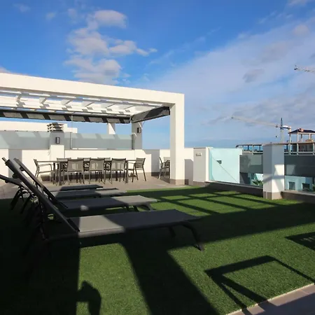 Penthouse 4 Bedrooms Punta Prima Oasis דירה